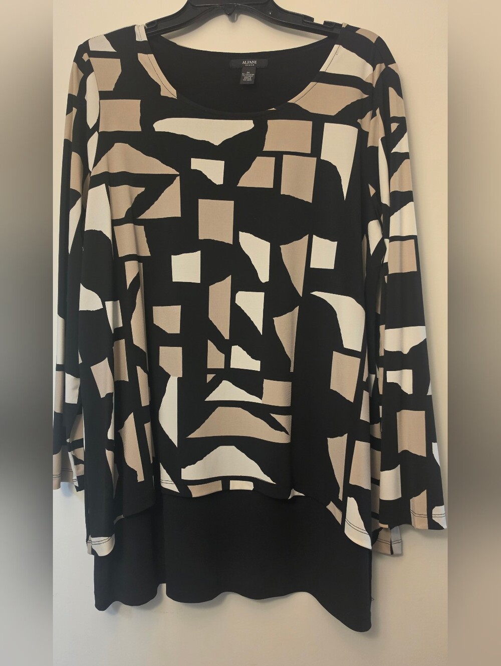 Alfani Black & Beige Geometric Long-Sleeve Top
